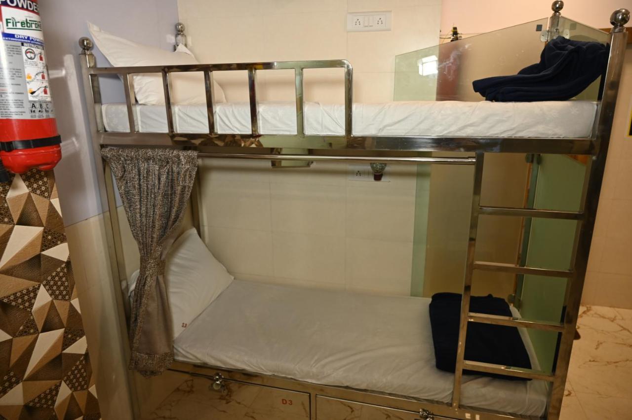 Sagar Dormitory Andheri - Nearest To Andheri Railway Station West Mumbai Kültér fotó